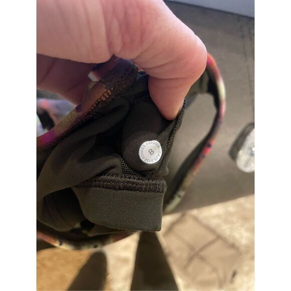 Lululemon aline tank top in soft focus splatter green cropped tank size 8 - Picture 3 of 3